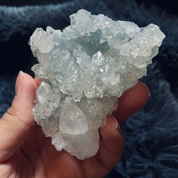 Diamond Apophyllite Cluster - Picture 6 of 14